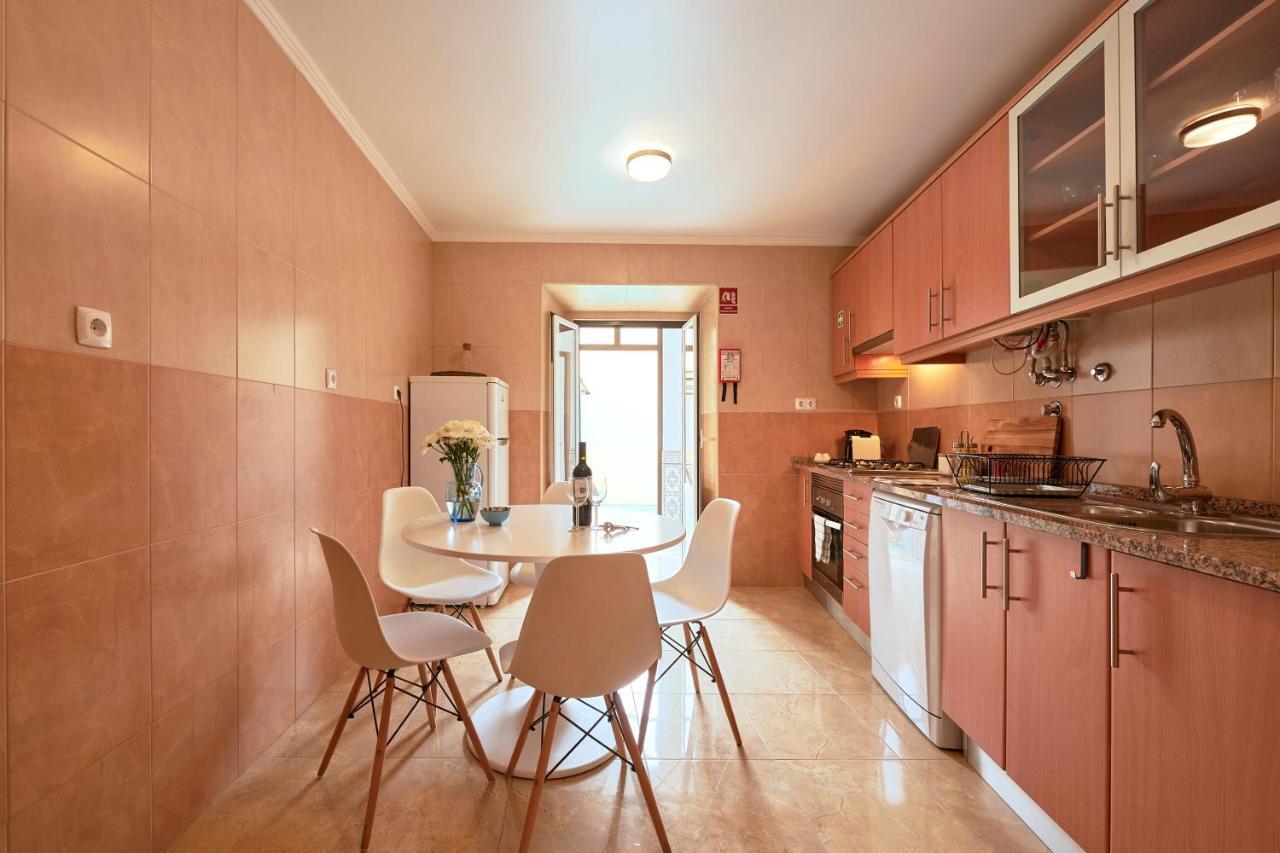 ליסבון Spacious And Renovated Apartment With Amazing Patio, By Timecooler מראה חיצוני תמונה
