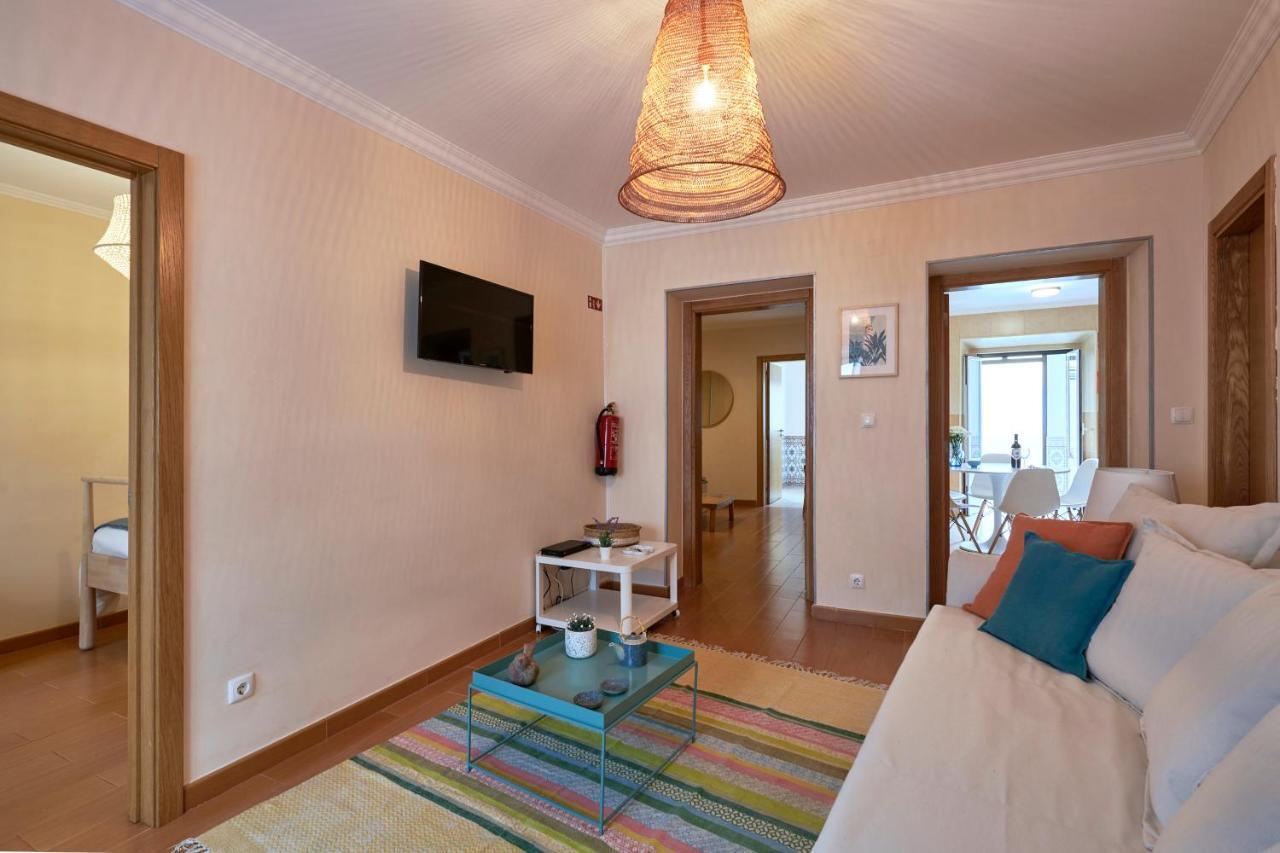 ליסבון Spacious And Renovated Apartment With Amazing Patio, By Timecooler מראה חיצוני תמונה
